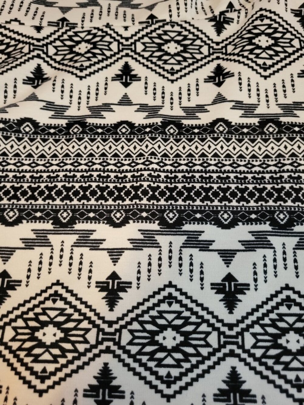 DIVIDED fit-and-flare style black-and-white geometric tribal-inspired Size 8 - Picture 13 of 14